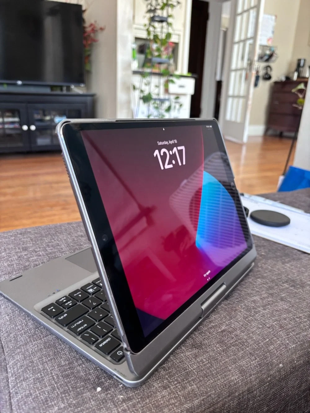 IPad Pro 10.5 inch with Tablet Keyboard Case and Apple pencil